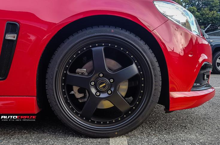 HOLDEN-COMMODORE-FR